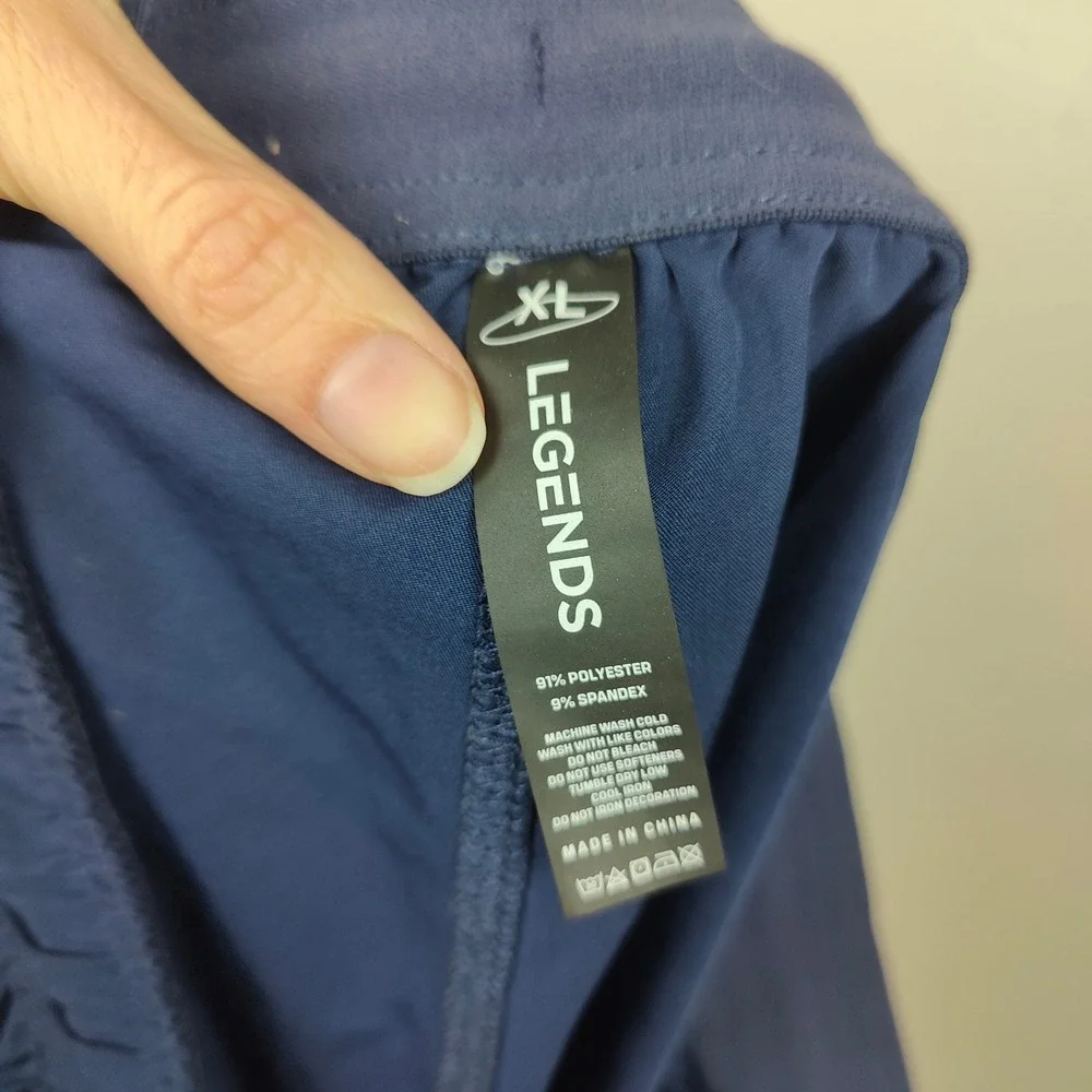Legends Luka Shorts Mens XL Athletic Navy Blue Zipper‎ Pocket Laser Cut Vents